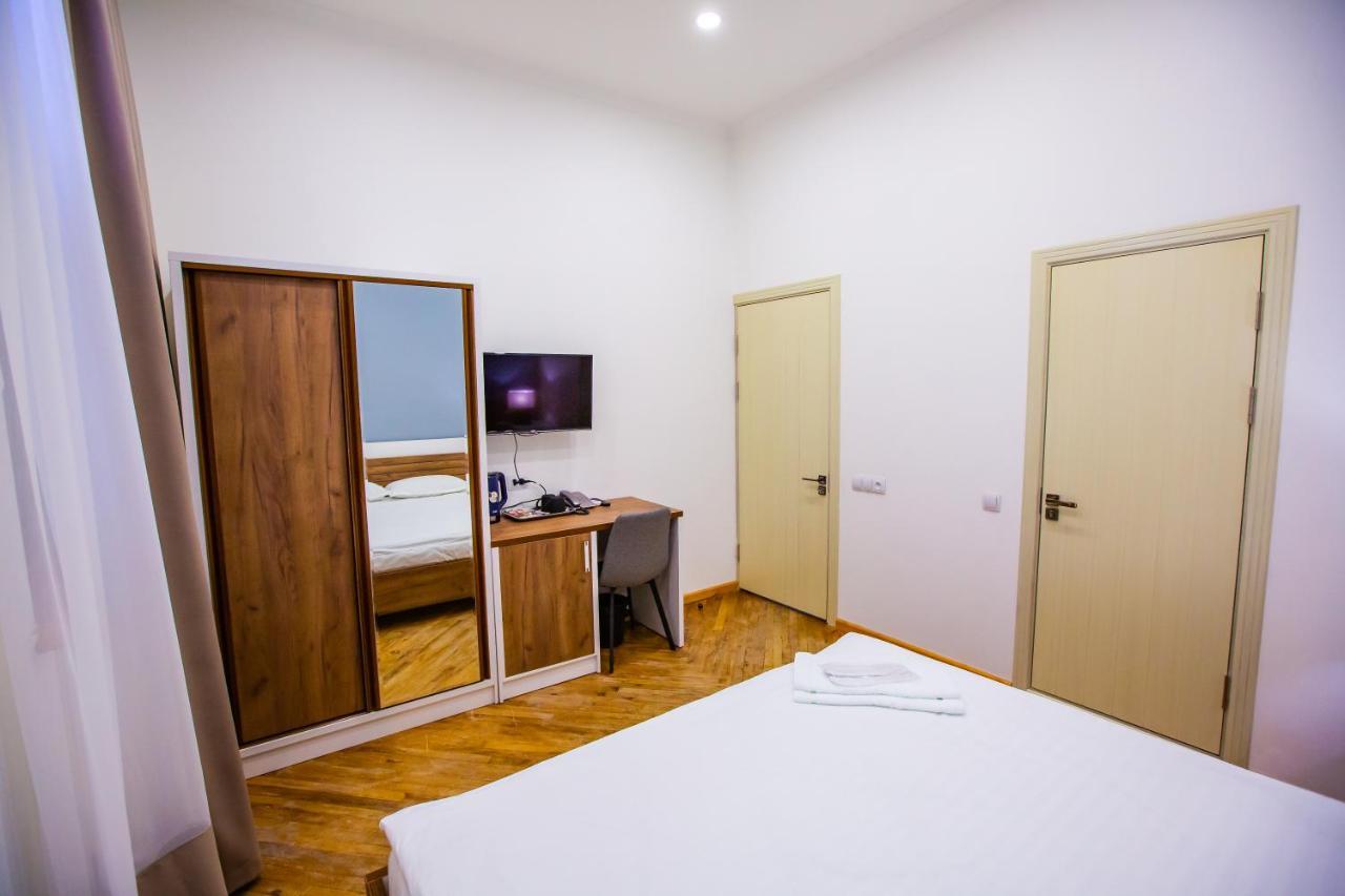 Art Eco Hotel Tashkent Esterno foto