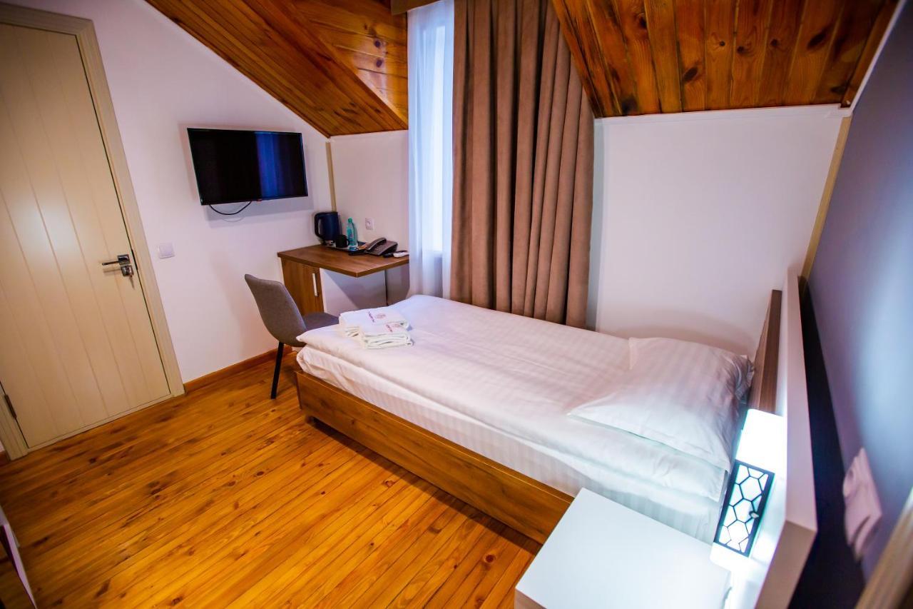 Art Eco Hotel Tashkent Esterno foto