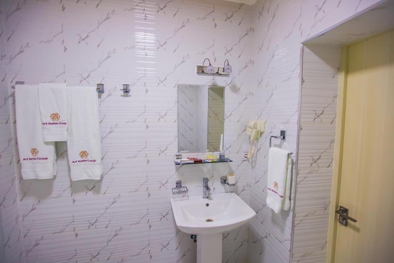 Art Eco Hotel Tashkent Esterno foto